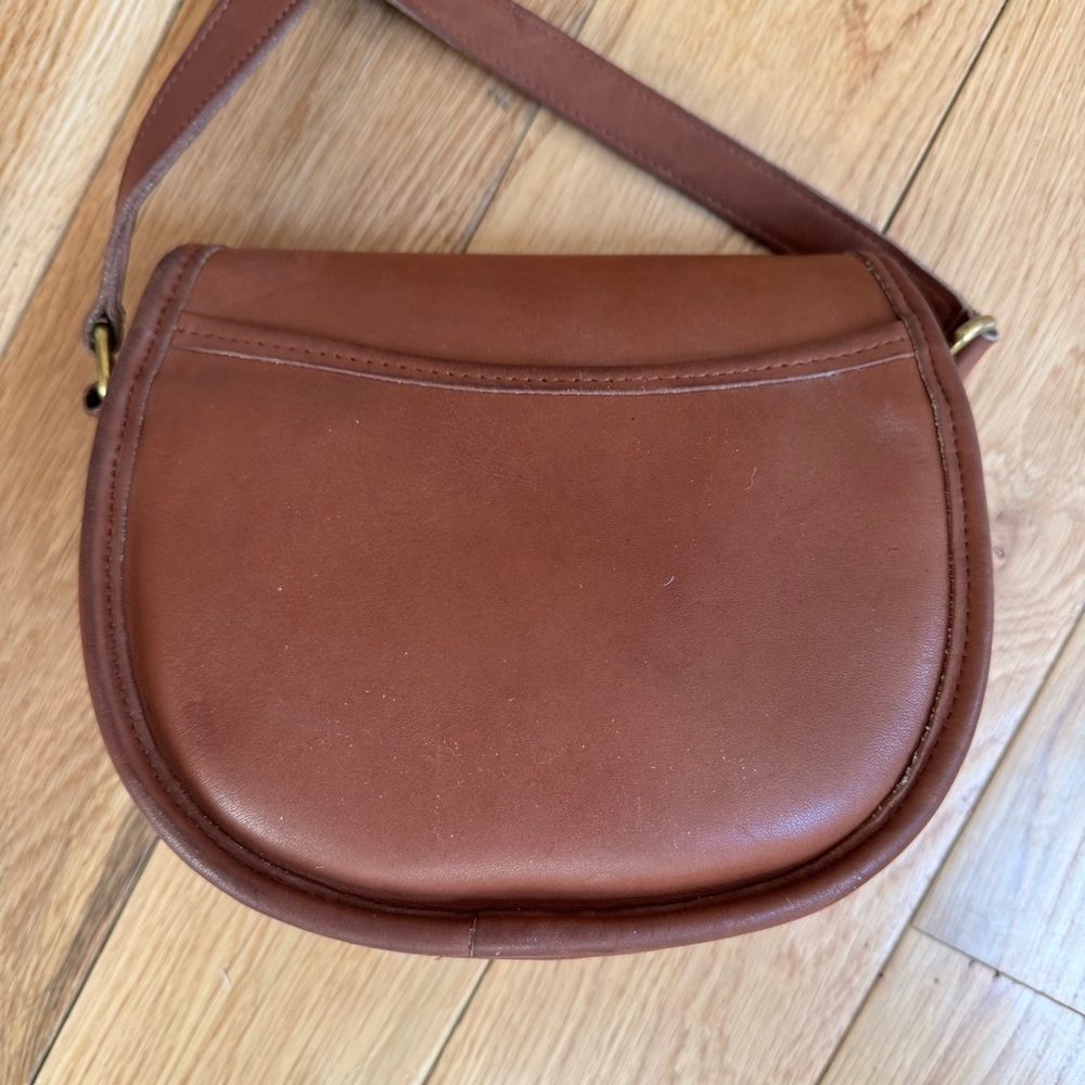 Vintage Coach Watson 9981 British Tan Leather Crossbody Bag - Picture 2 of 12